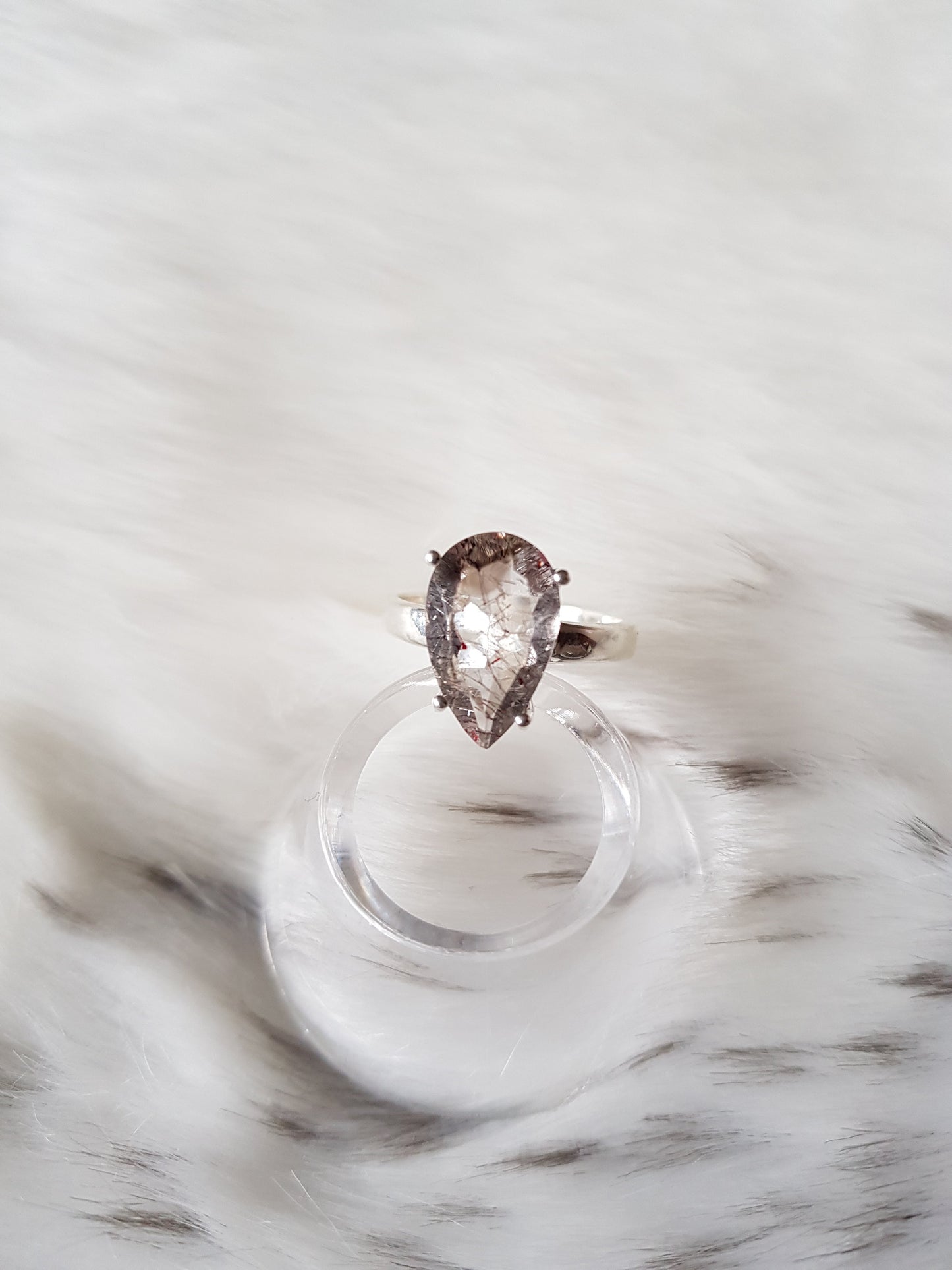 Cacoxenite Quantum Ring