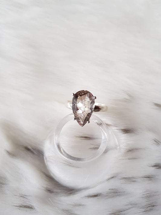 Cacoxenite Quantum Ring